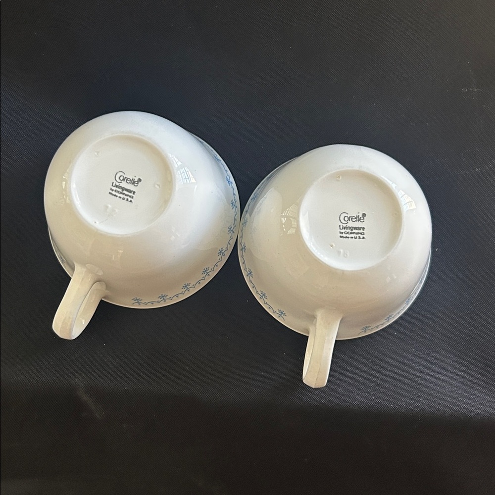Vintage Corelle Pyrex Set 2 coffee mugs blue and white pattern euc pair of cups - Picture 6 of 7